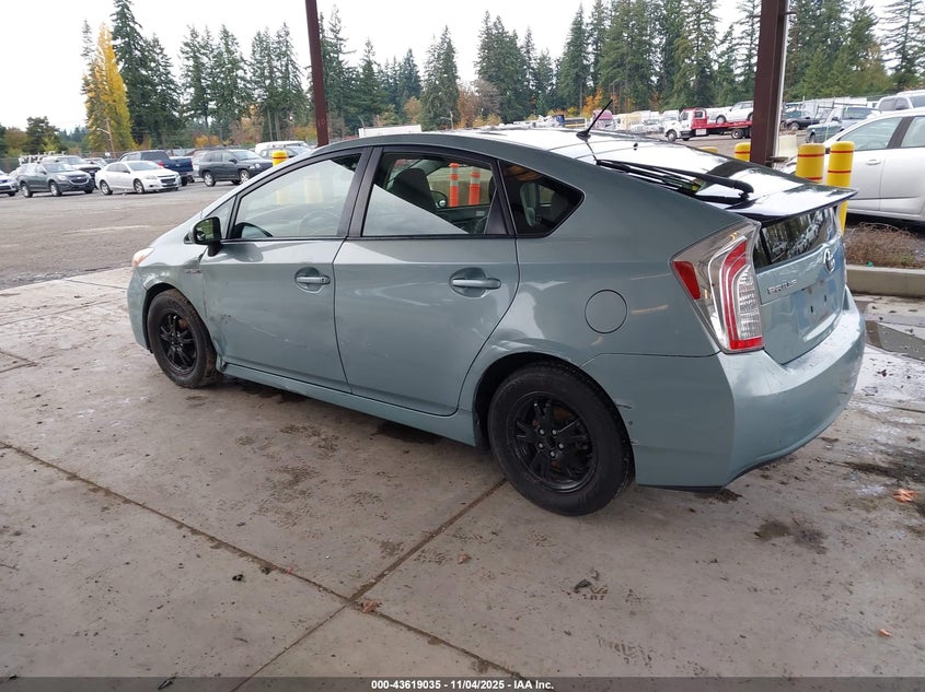 2015 TOYOTA PRIUS TWO JTDKN3DU1F1917864