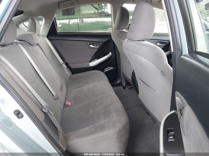 2015 TOYOTA PRIUS TWO JTDKN3DU1F1917864