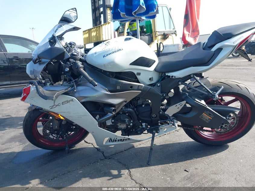 2025 Kawasaki Zx636 K VIN: JKBZXJJ18SA017969 Lot: 43619038