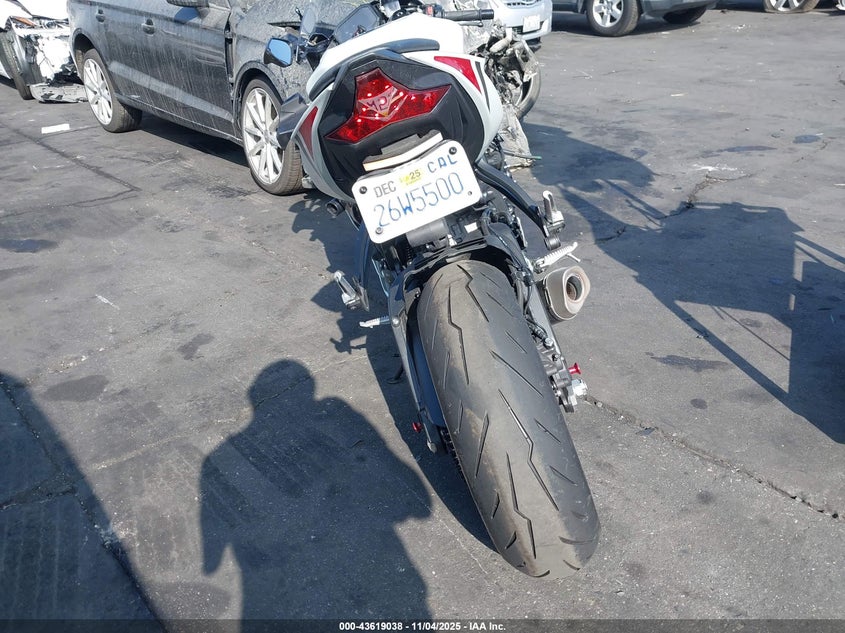 2025 Kawasaki Zx636 K VIN: JKBZXJJ18SA017969 Lot: 43619038