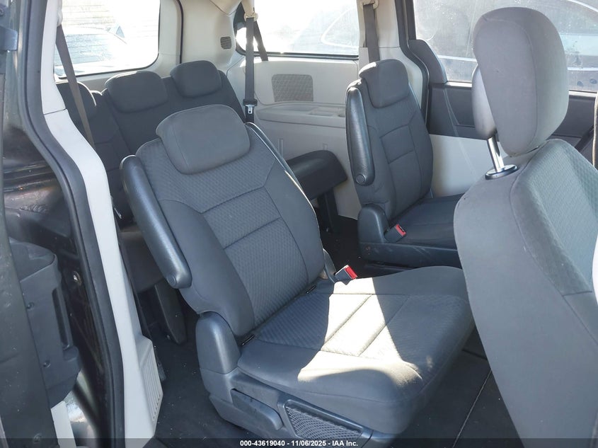 2010 Dodge Grand Caravan Se VIN: 2D4RN4DE4AR282112 Lot: 43619040