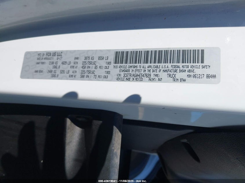 2017 RAM PROMASTER 1500 LOW ROOF 136 WB - 3C6TRVAG0HE547629