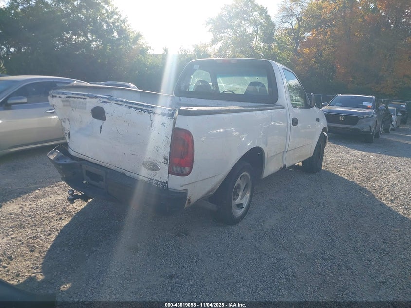 2FTRF17232CA92137 2002 FORD F-150 photo no. 4