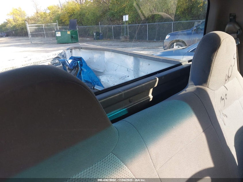 2002 Ford F-150 Xl/Xlt VIN: 2FTRF17232CA92137 Lot: 43619058