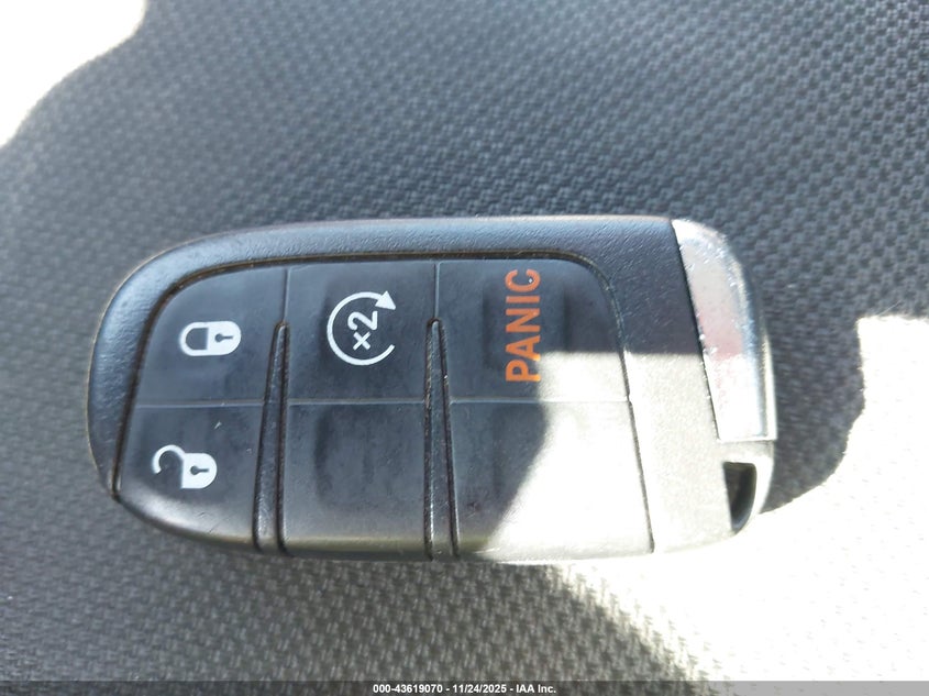 2018 Jeep Compass Latitude Fwd VIN: 3C4NJCBB0JT420459 Lot: 43619070