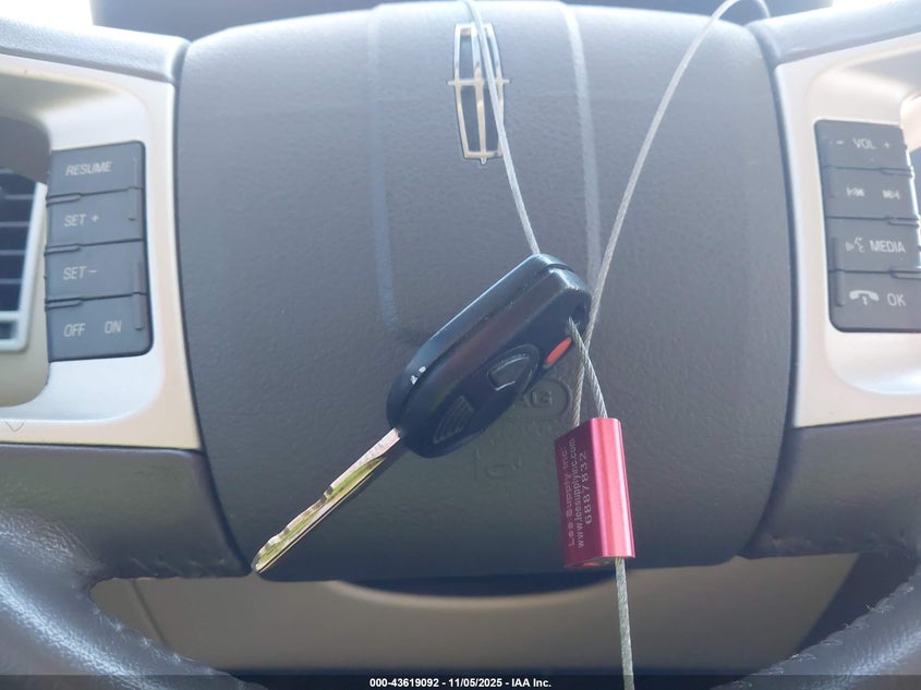 2008 Lincoln Mkx VIN: 2LMDU68C28BJ17614 Lot: 43619092