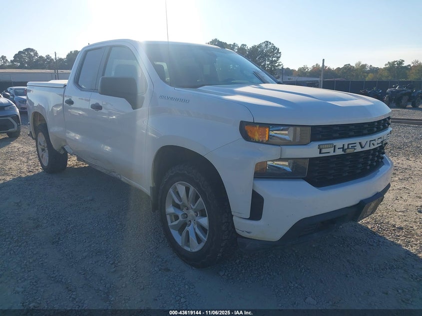 2021 CHEVROLET SILVERADO 1500 4WD  STANDARD BED CUSTOM - 1GCRYBEK9MZ371715