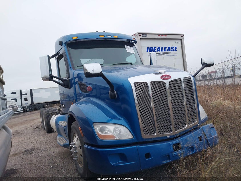 2015 Peterbilt 579 1XPBDP9X1FD255925 photo #1