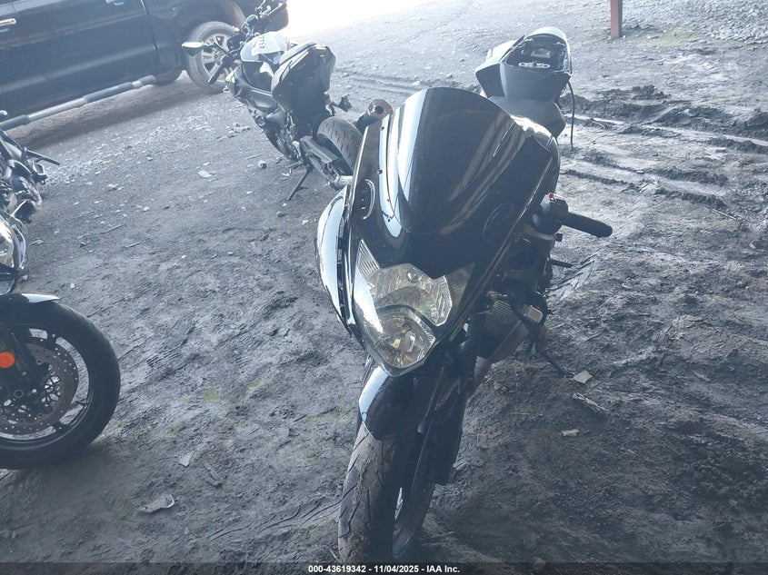 2020 SUZUKI GSX-R750 JS1GR7MA8L7100157