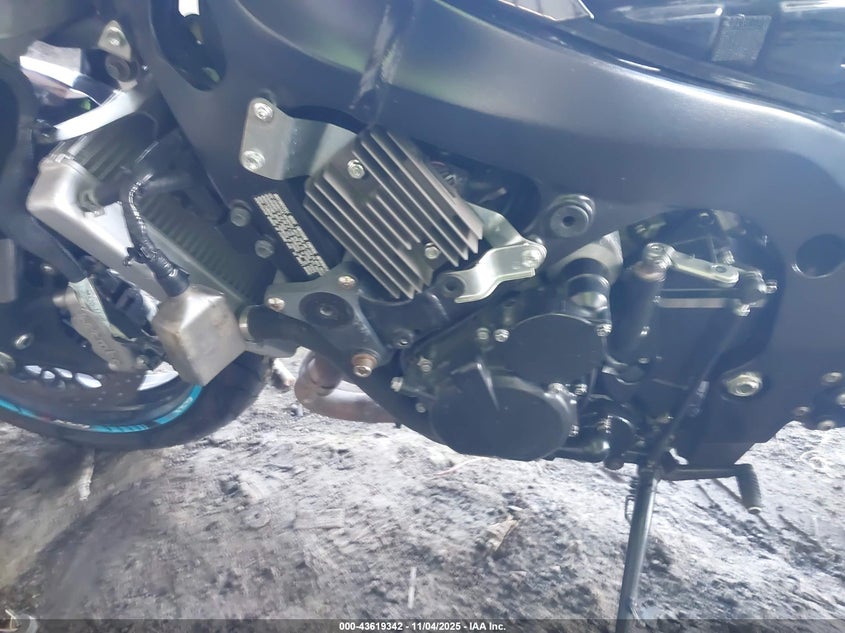 2020 SUZUKI GSX-R750 JS1GR7MA8L7100157