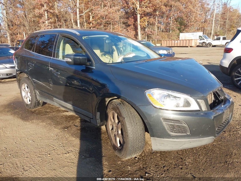 VOLVO XC60 3.2/3.2 R-DESIGN