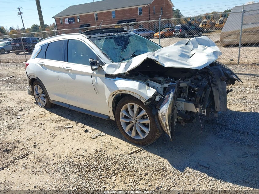 INFINITI QX50 ESSENTIAL