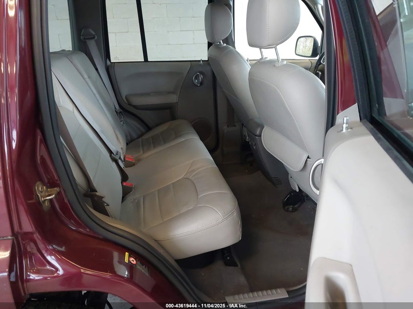 1J8GL58K93W582179 2003 JEEP LIBERTY (NORTH AMERICA) photo no. 8