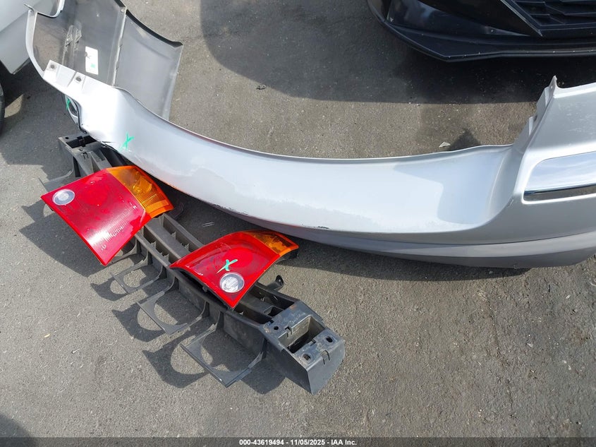 2006 Chrysler Pacifica Touring VIN: 2A4GM68486R639801 Lot: 43619494