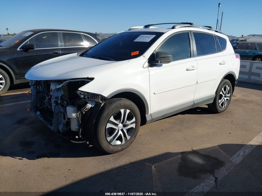 2017 TOYOTA RAV4 LE JTMZFREV6HJ710816