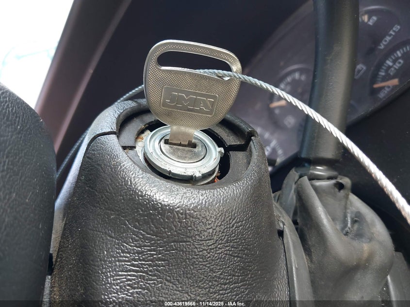 2000 GMC Sierra 1500 Sl VIN: 2GTEC19T9Y1168672 Lot: 43619566