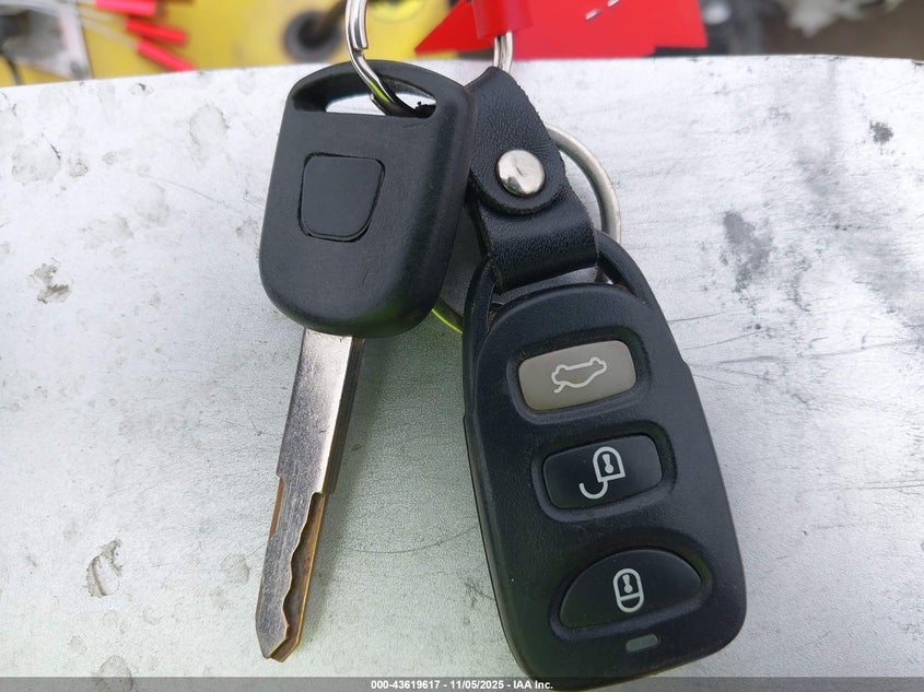 2004 Honda Civic Lx VIN: 2HGES15634H586666 Lot: 43619617