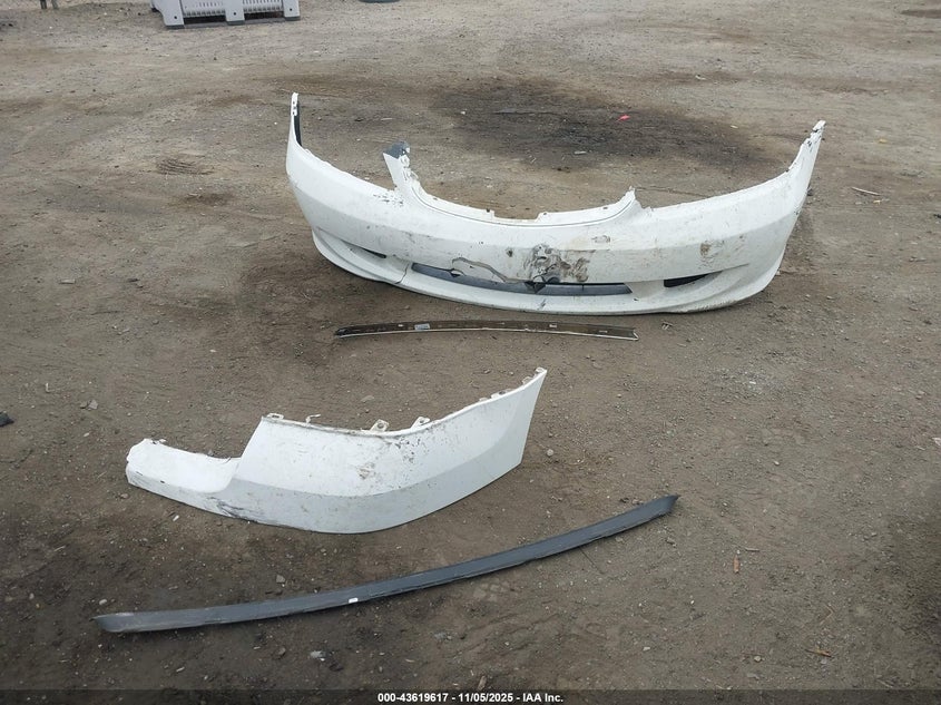 2004 Honda Civic Lx VIN: 2HGES15634H586666 Lot: 43619617