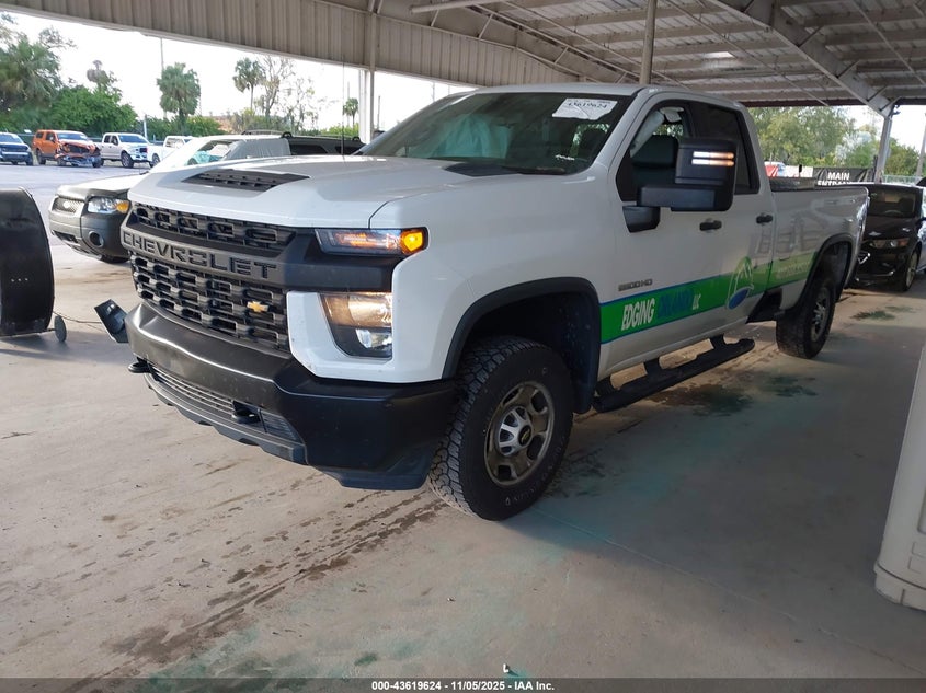 1GC5YLE7XMF261029 2021 CHEVROLET SILVERADO photo no. 2
