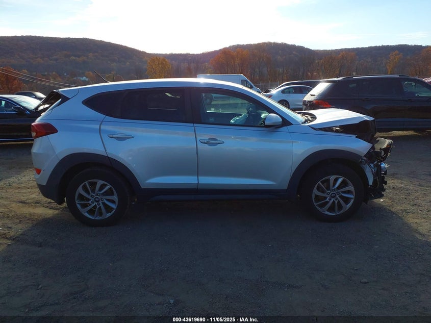 2018 HYUNDAI TUCSON SE - KM8J23A49JU770396