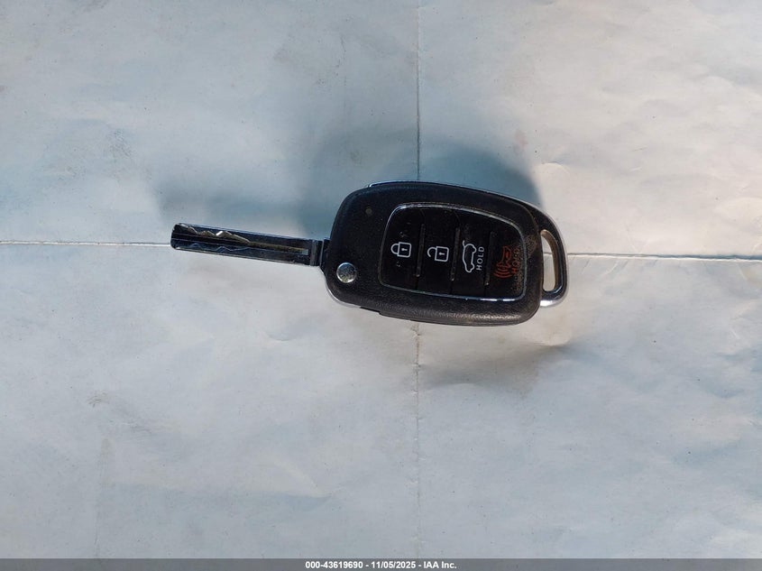 2018 HYUNDAI TUCSON SE - KM8J23A49JU770396