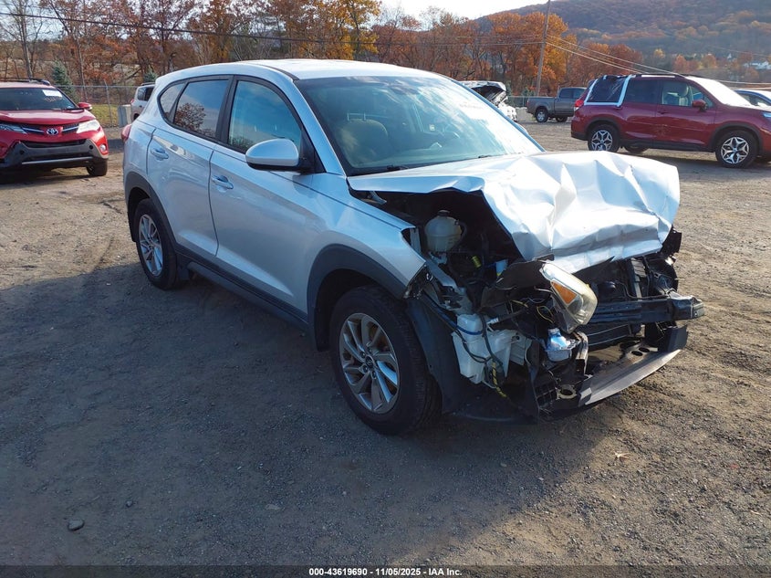 2018 HYUNDAI TUCSON SE - KM8J23A49JU770396