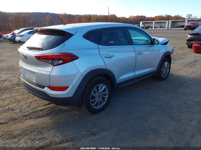 2018 HYUNDAI TUCSON SE - KM8J23A49JU770396