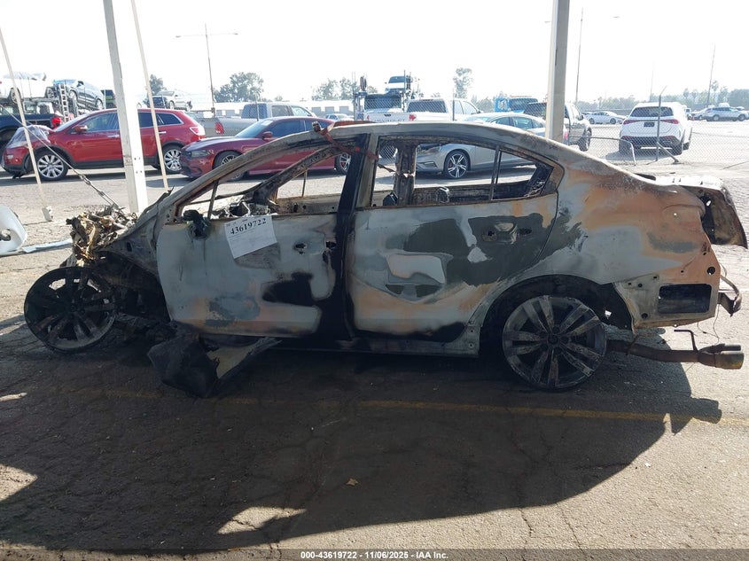 2016 SUBARU WRX PREMIUM - JF1VA1E60G8813829