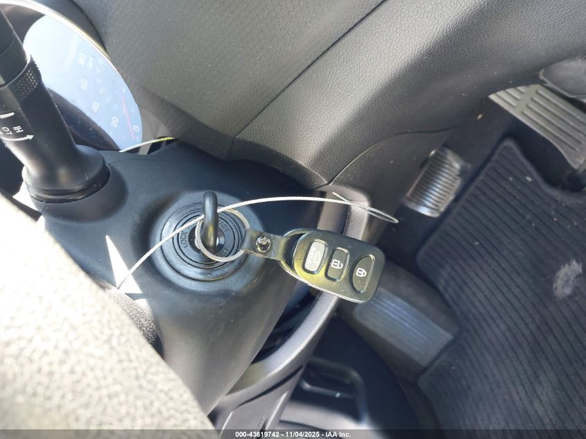 2014 Hyundai Veloster Base W/Black VIN: KMHTC6AD7EU218151 Lot: 43619742