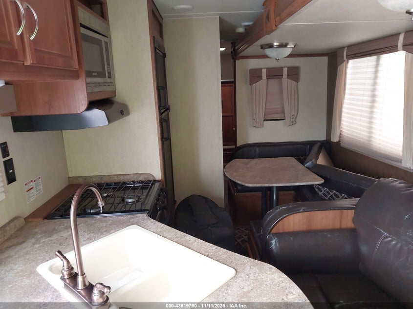 1NL1GTP20G1121778 2016   photo no. 5