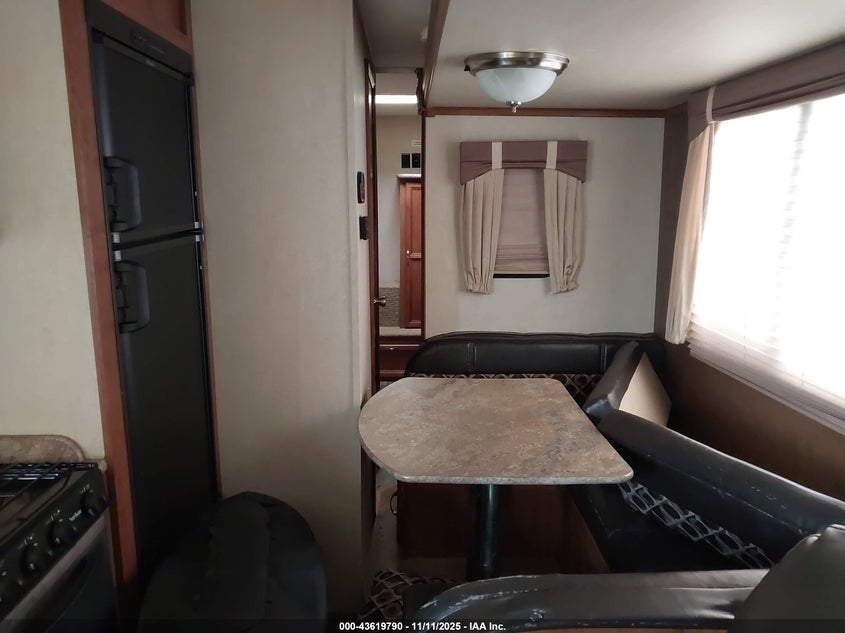 1NL1GTP20G1121778 2016   photo no. 7