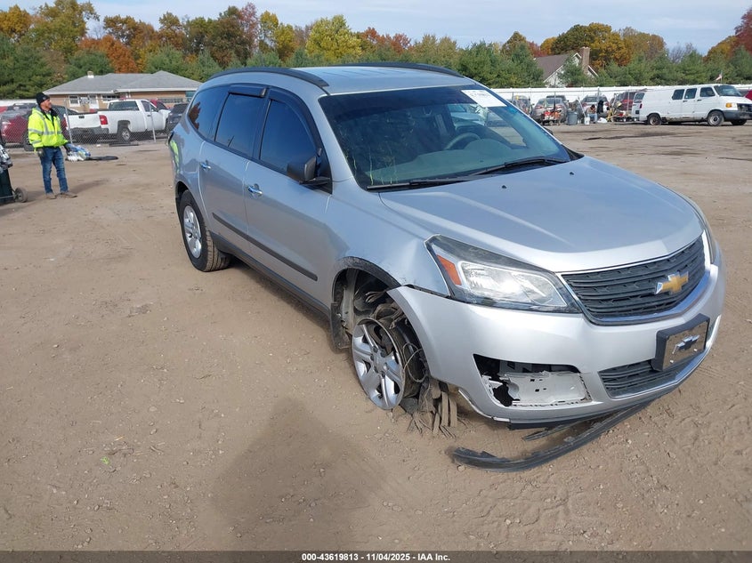CHEVROLET TRAVERSE LS