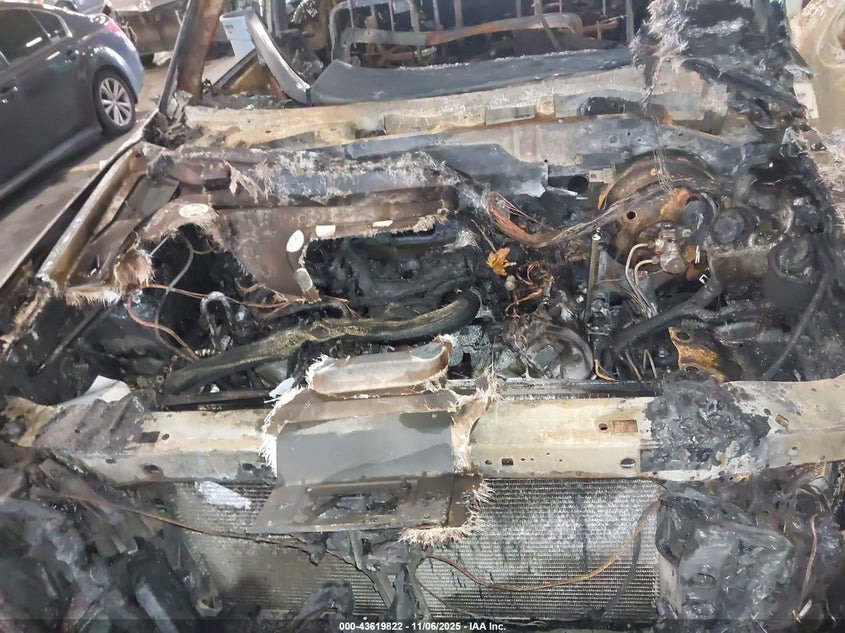 2005 Lincoln Navigator VIN: 5LMFU27505LJ15224 Lot: 43619822