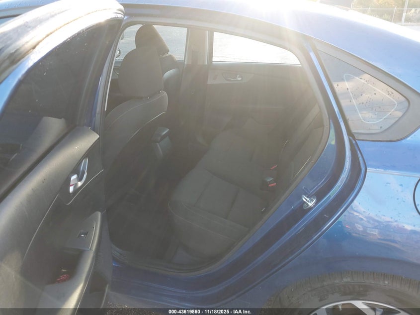 2020 Kia Forte Lxs VIN: 3KPF24AD5LE197885 Lot: 43619860