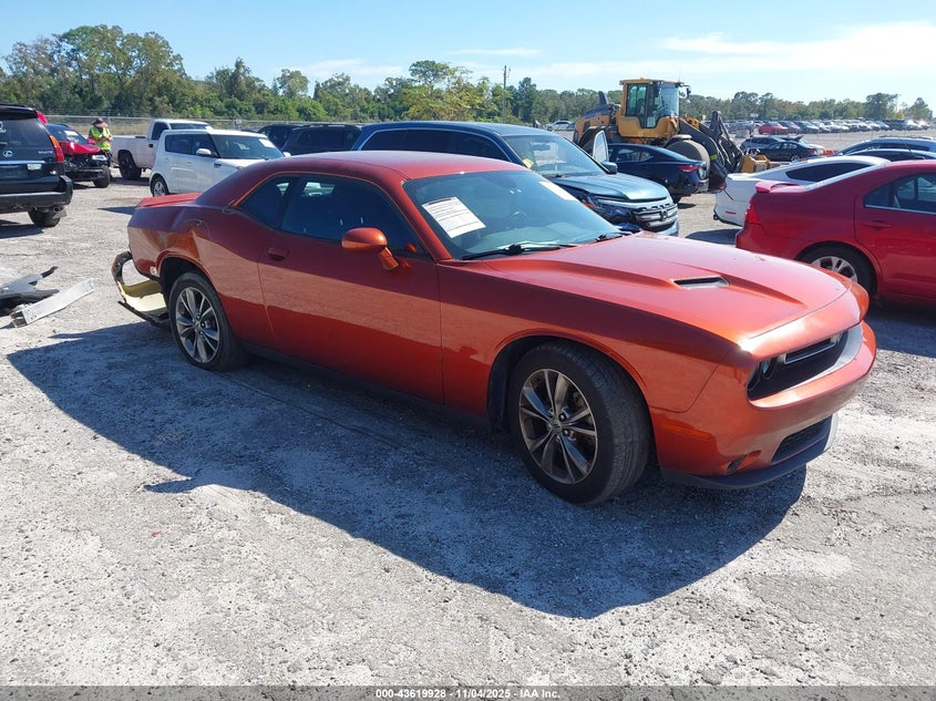 DODGE CHALLENGER SXT AWD
