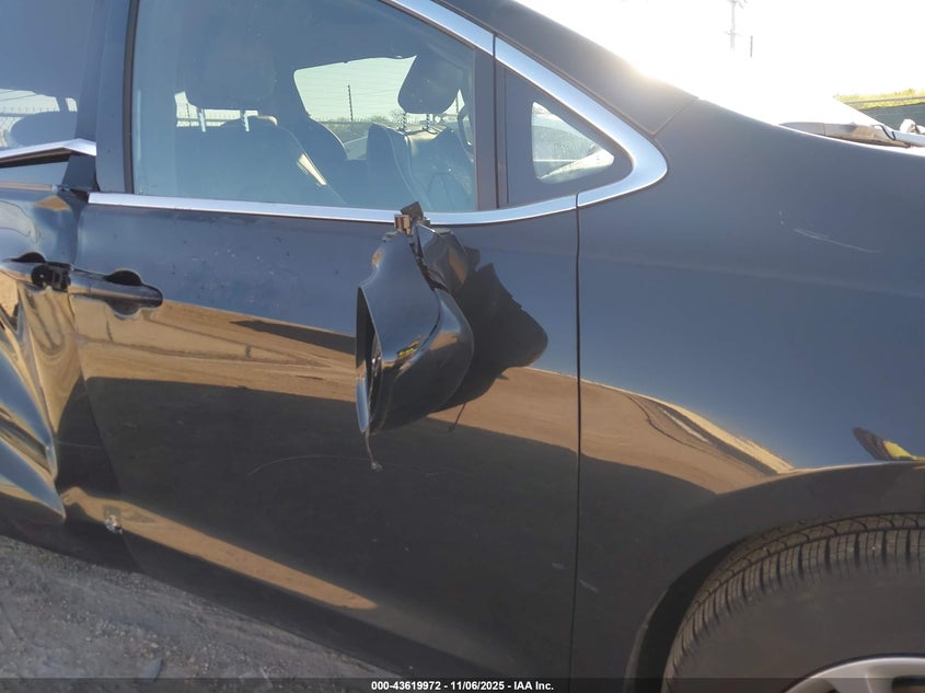 2026 Chrysler Pacifica Limited VIN: 2C4RC1GG9TR175851 Lot: 43619972