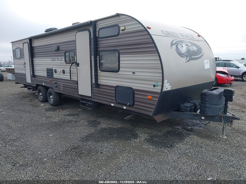 2017 FOREST RIVER GREYWOLF