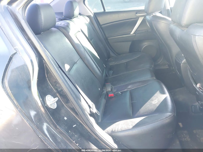 2013 MAZDA MAZDA3 I GRAND TOURING - JM1BL1WPXD1810911