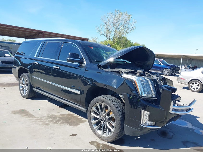 CADILLAC ESCALADE PREMIUM LUXURY