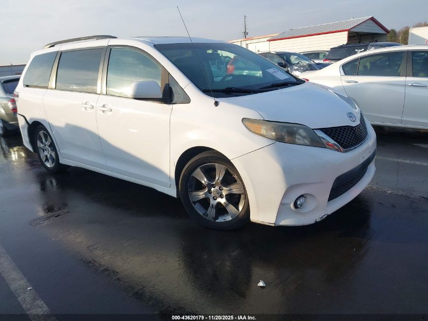 TOYOTA SIENNA SE 8 PASSENGER