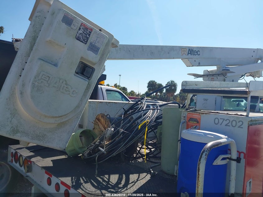 2008 Ford F-450 Chassis Xl/Xlt VIN: 1FDXF46Y98EA55283 Lot: 43620310