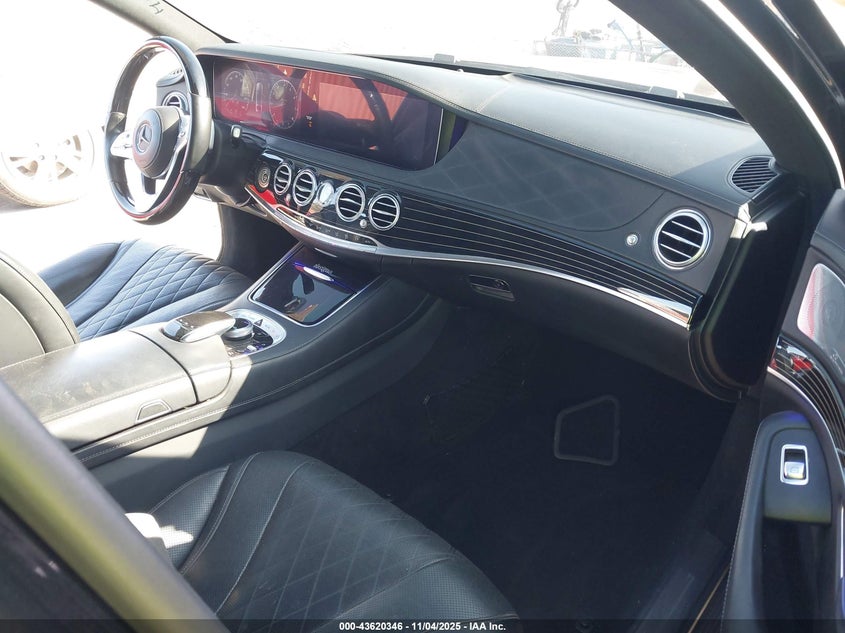 2019 MERCEDES-BENZ S 560 - WDDUG8DB3KA437985