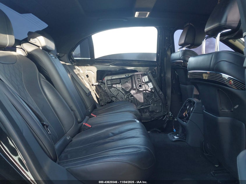 2019 MERCEDES-BENZ S 560 - WDDUG8DB3KA437985
