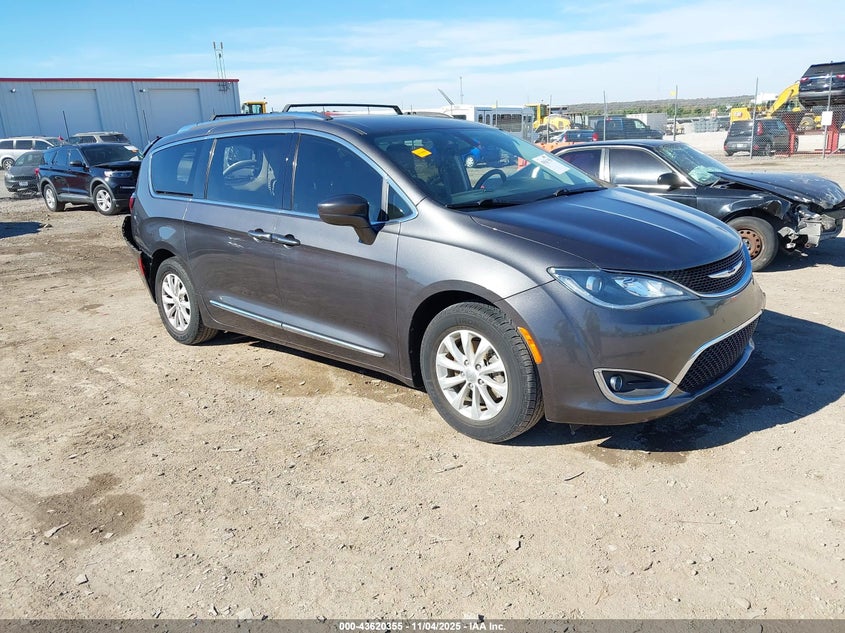 2018 CHRYSLER PACIFICA TOURING L - 2C4RC1BG8JR110476