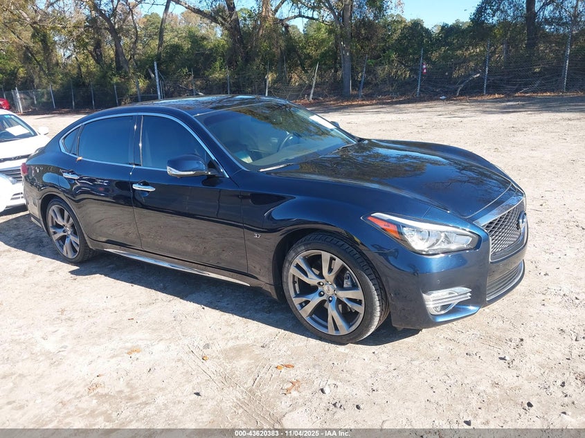 INFINITI Q70 3.7 LUXE
