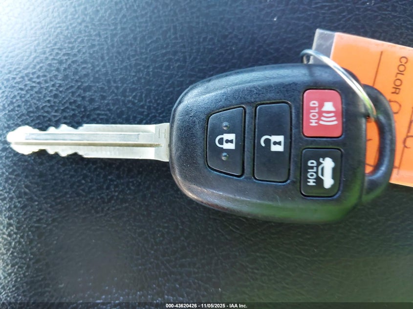 2017 TOYOTA CAMRY SE 4T1BF1FK6HU308599