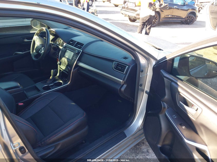 2017 TOYOTA CAMRY SE 4T1BF1FK6HU308599