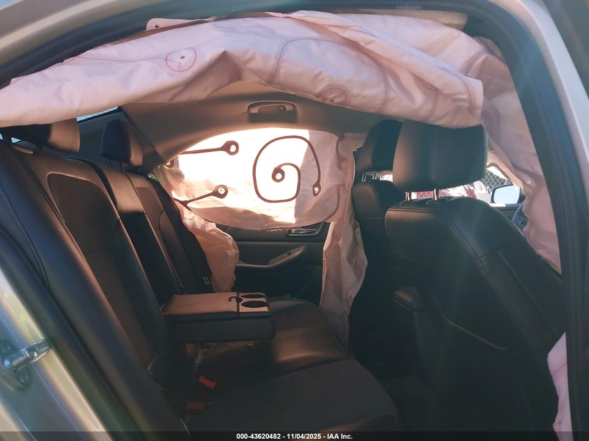 2014 CHEVROLET MALIBU 1LT - 1G11C5SL8EF283132