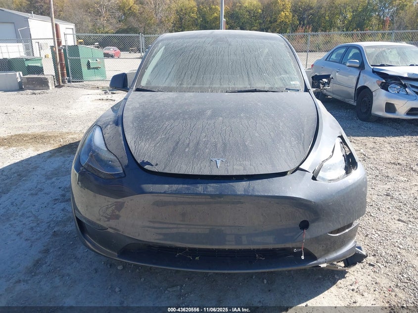 2023 Tesla Model Y Awd/Long Range Dual Motor All-Wheel Drive VIN: 7SAYGDEE8PF869079 Lot: 43620556