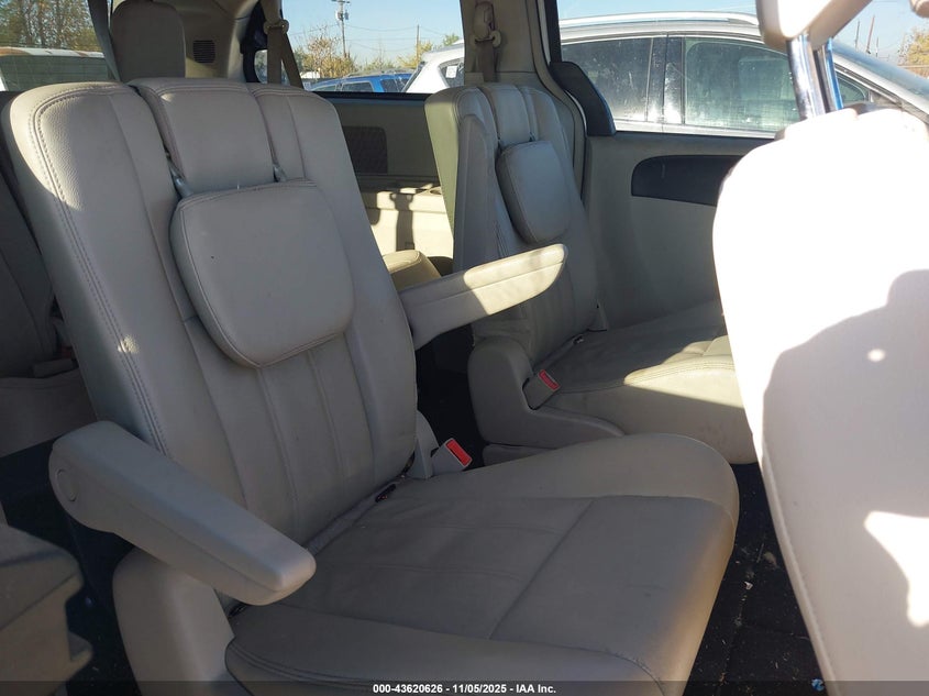 2014 Chrysler Town & Country Touring VIN: 2C4RC1BG0ER403133 Lot: 43620626